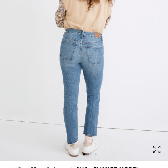 Madewell Mid-Rise Perfect Vintage Jean in Ainsdale Wash: Knee-Rip Edition - Picture 2 of 13